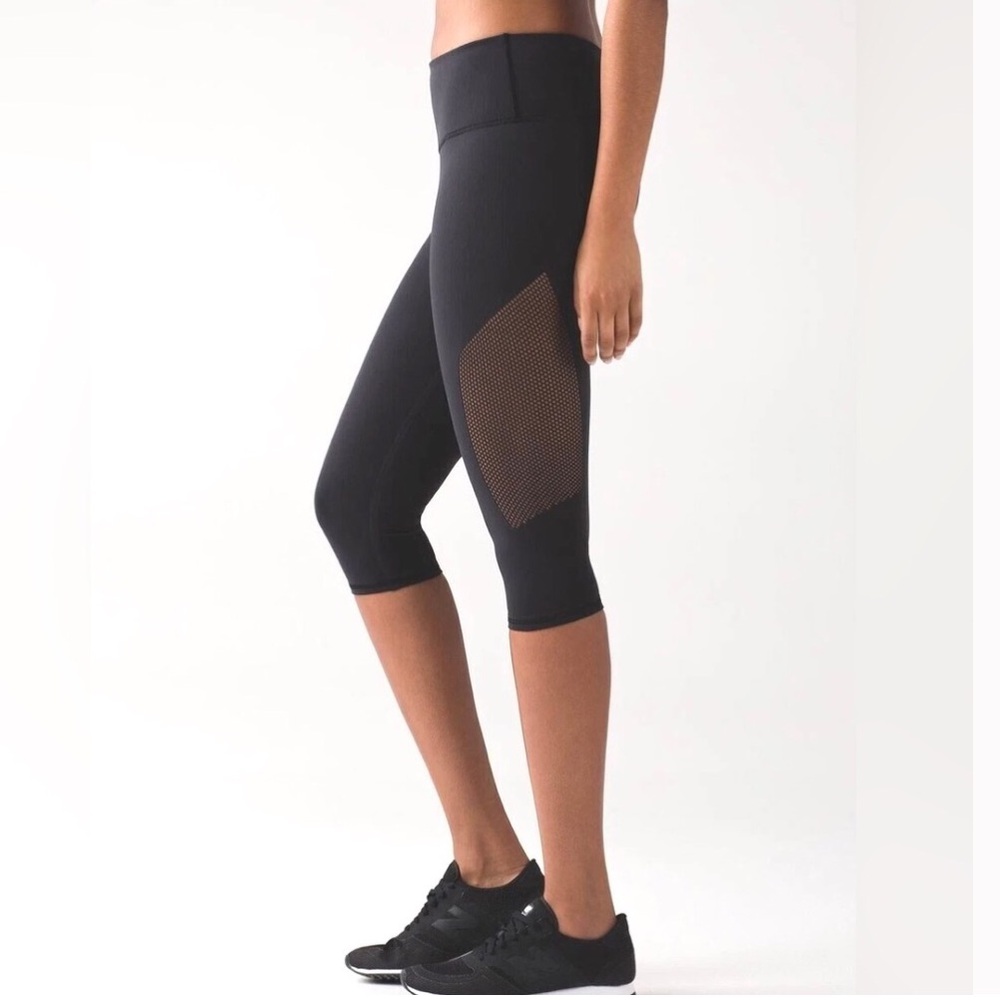 🍋NWOT Lululemon Reveal Compression 14" Compression Tight